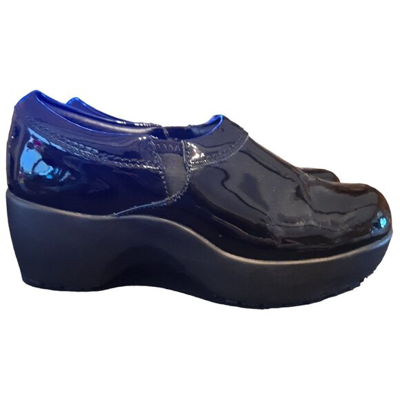 SR Max Geneva, Black Patent Clog Slip Resistant Work Shoe - Picture 2 of 10